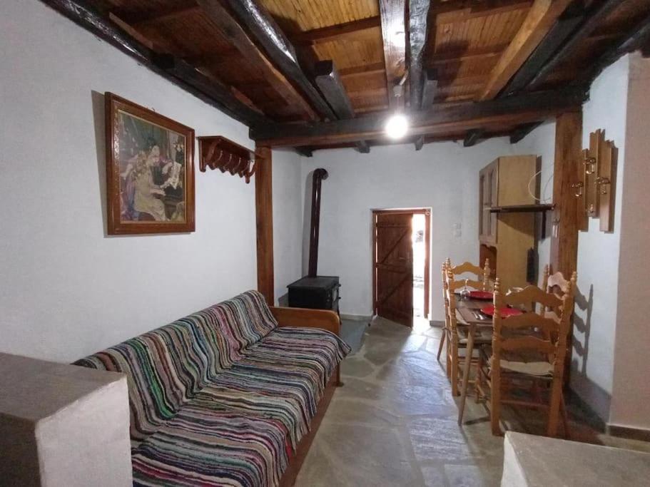 Mrs. Niki'S House Villa Drakeia Exterior photo